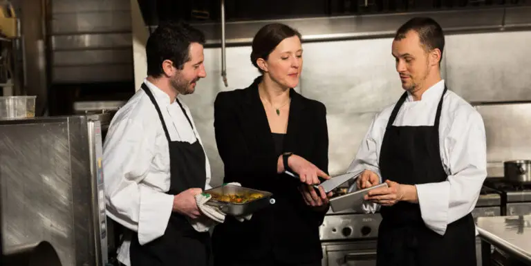 catering-recruitment-agency-1-768x385